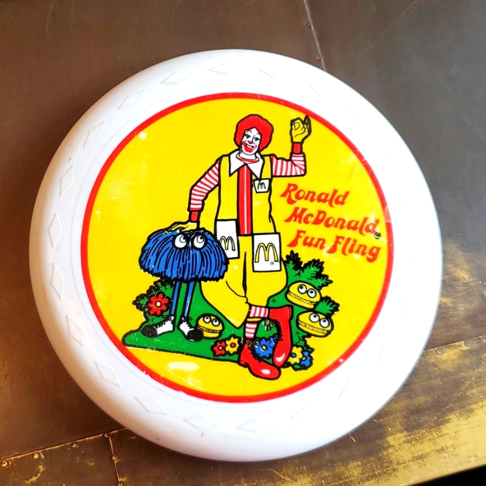Vintage Ronald McDonald Fun Fling Frisbee VINTAGE.
